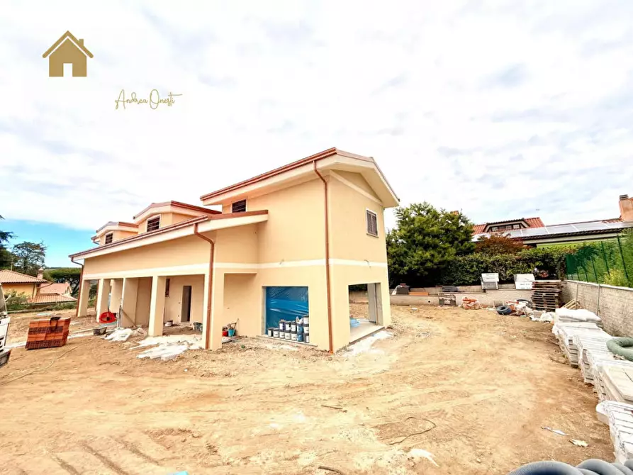 Immagine 46 di Casa bifamiliare in vendita  in VIA DELLE ORTENSIE a Rocca Di Papa