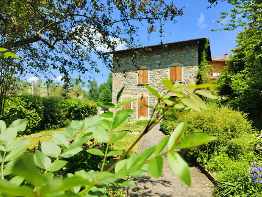 Immagine 1 di Villa in vendita  in Via Idice 257 a Monterenzio