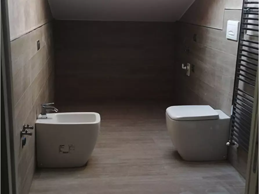 Immagine 7 di Appartamento in vendita  in Via Pindemonte a Padova