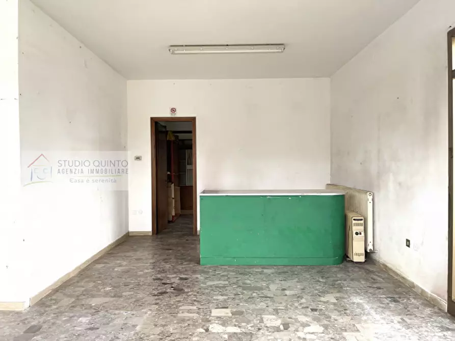 Immagine 5 di Negozio in vendita  a Quinto Di Treviso