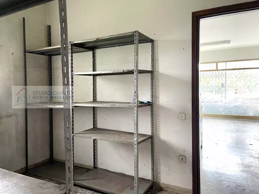 Immagine 6 di Negozio in vendita  a Quinto Di Treviso