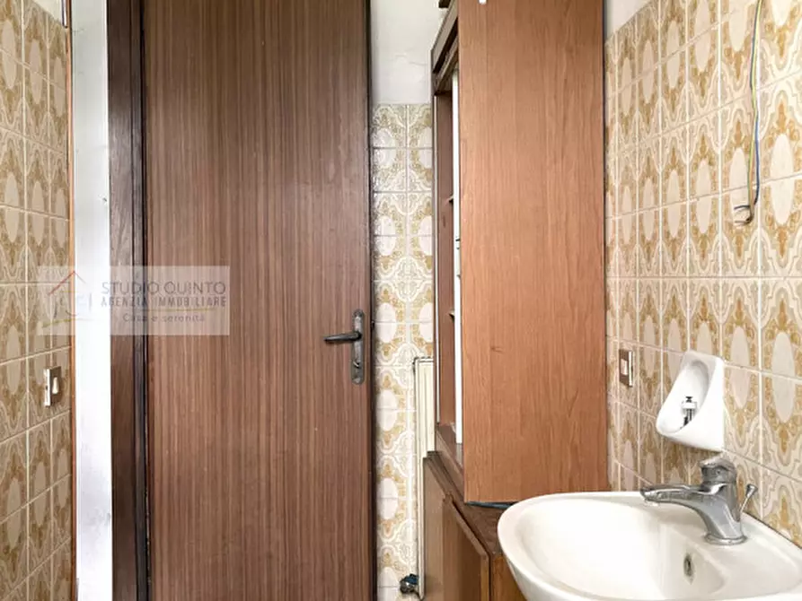 Immagine 9 di Negozio in vendita  a Quinto Di Treviso