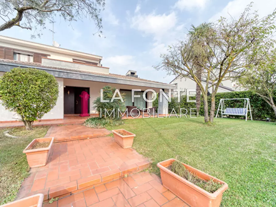 Immagine 2 di Villa in vendita  in Via Lombardia a Vigonza