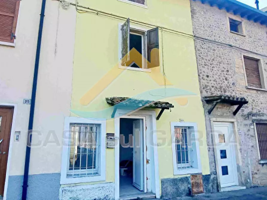 Immagine 1 di Rustico / casale in vendita  in via san zeno a Castelnuovo Del Garda