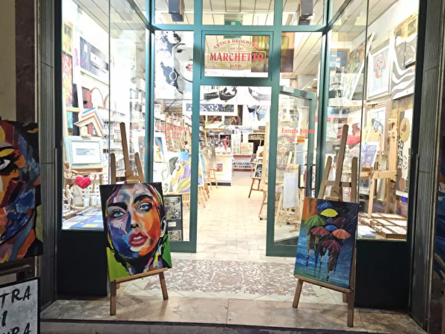 Immagine 1 di Attività commerciale in vendita  in Via Cavour a Este