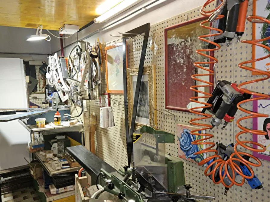 Immagine 24 di Attività commerciale in vendita  in Via Cavour a Este