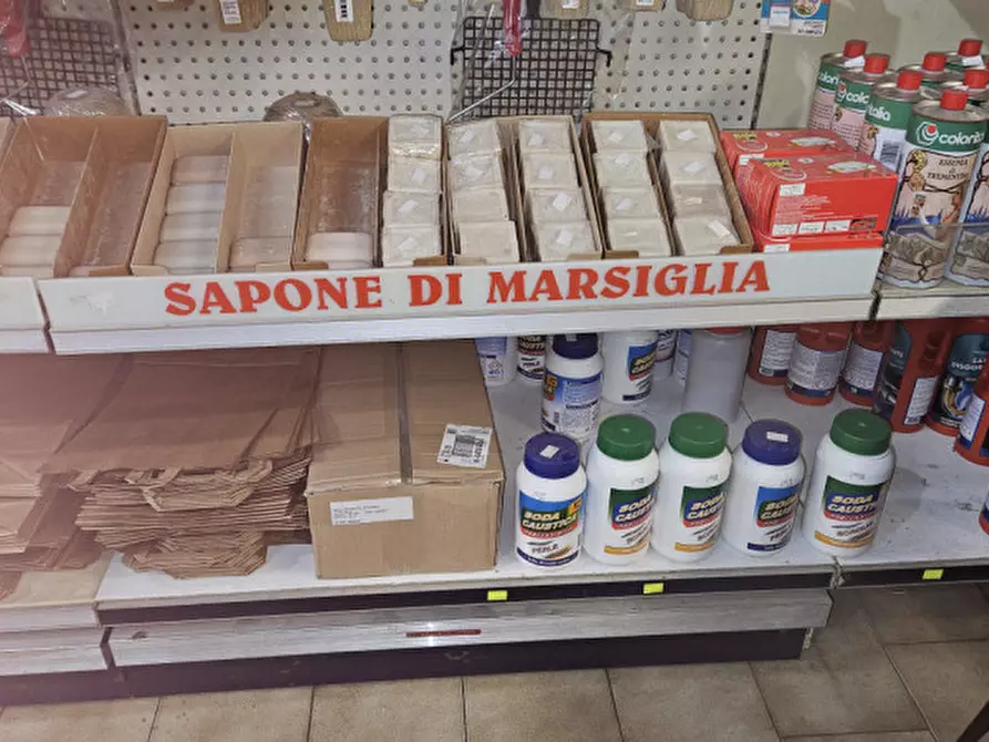 Immagine 25 di Attività commerciale in vendita  in Via Cavour a Este