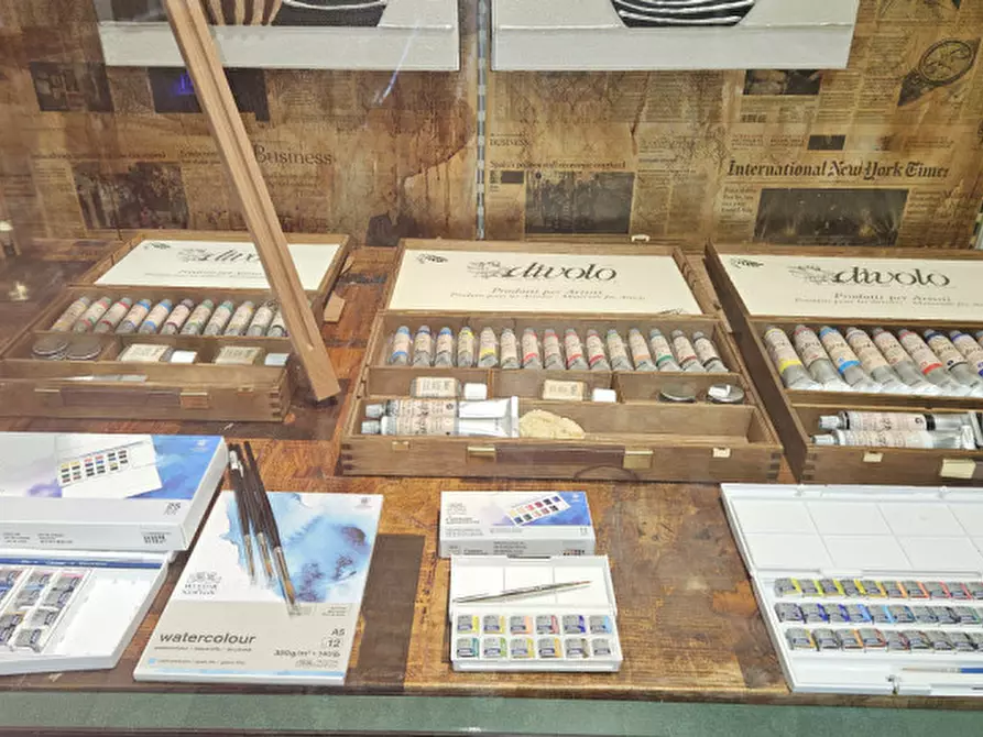 Immagine 30 di Attività commerciale in vendita  in Via Cavour a Este