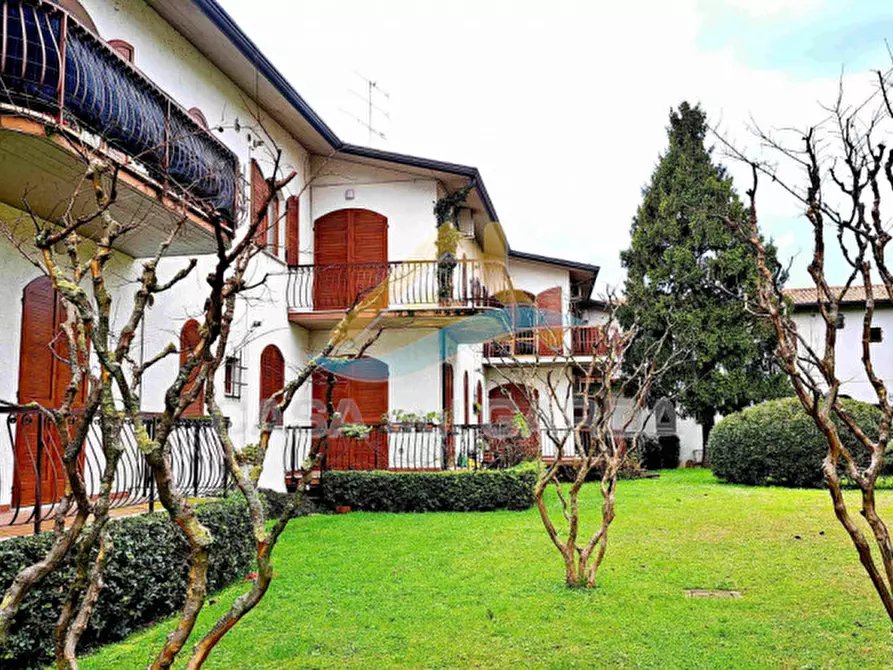 Immagine 1 di Appartamento in vendita  in via alfieri a Peschiera Del Garda