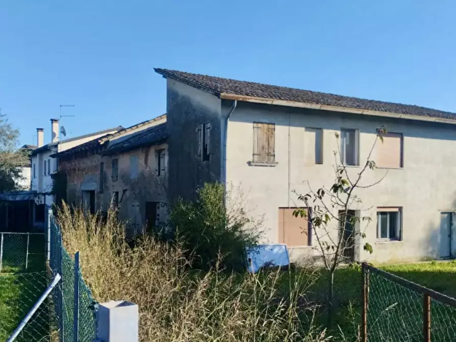 Immagine 3 di Rustico / casale in vendita  in via Castellana a Resana
