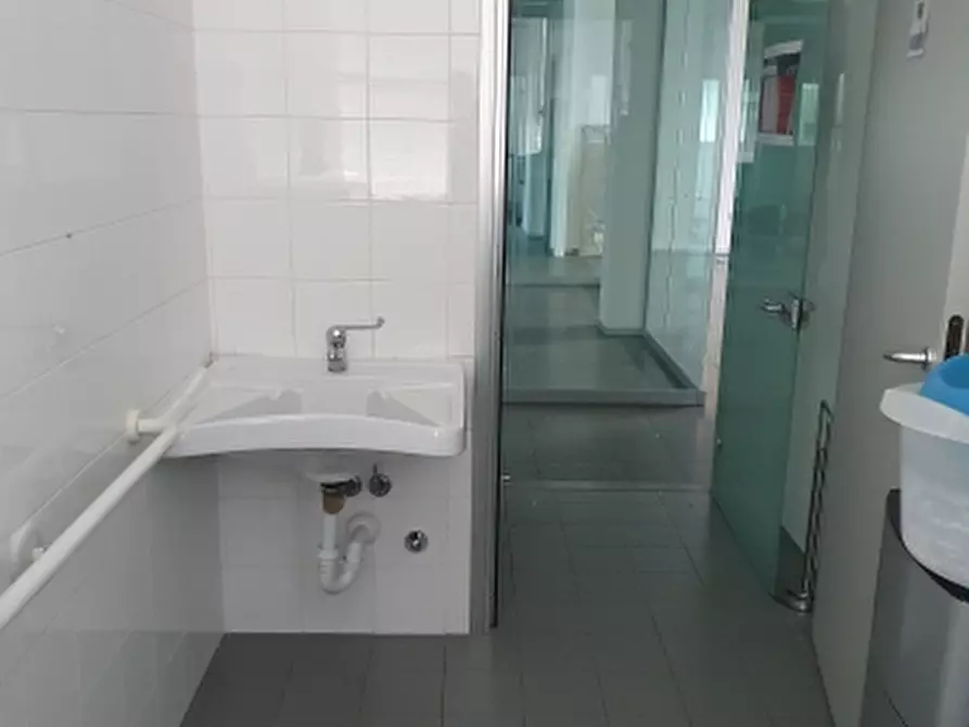 Immagine 21 di Ufficio in vendita  in Viale Sant'Eufemia 34 a Brescia