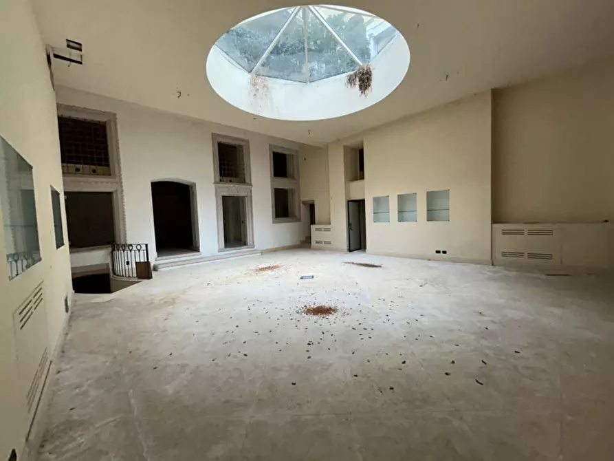 Immagine 5 di Negozio in vendita  in Corso Garibaldi 26 a Brescia