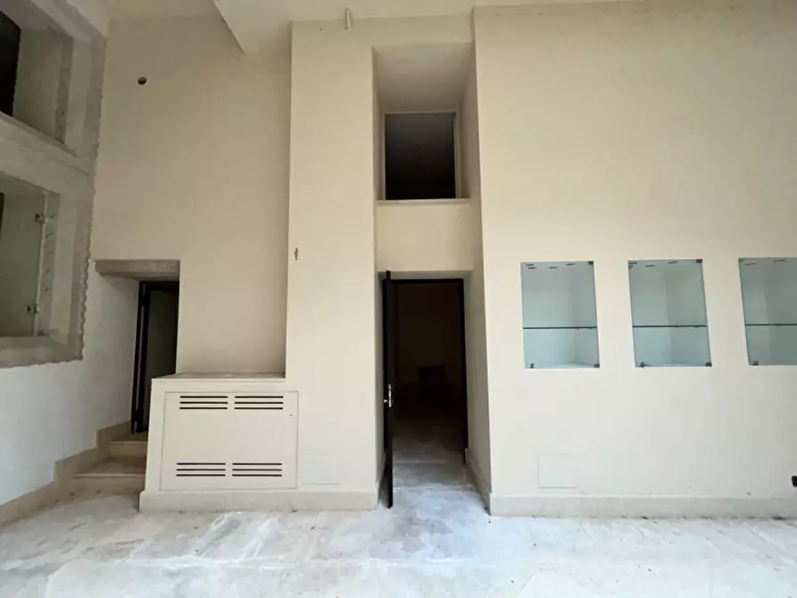 Immagine 6 di Negozio in vendita  in Corso Garibaldi 26 a Brescia