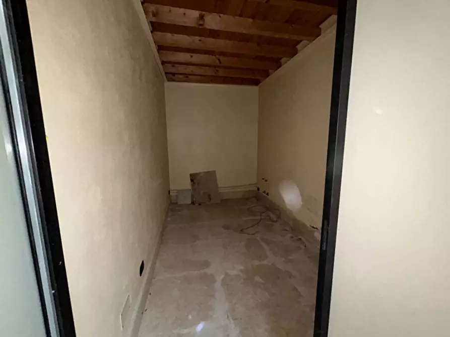 Immagine 7 di Negozio in vendita  in Corso Garibaldi 26 a Brescia