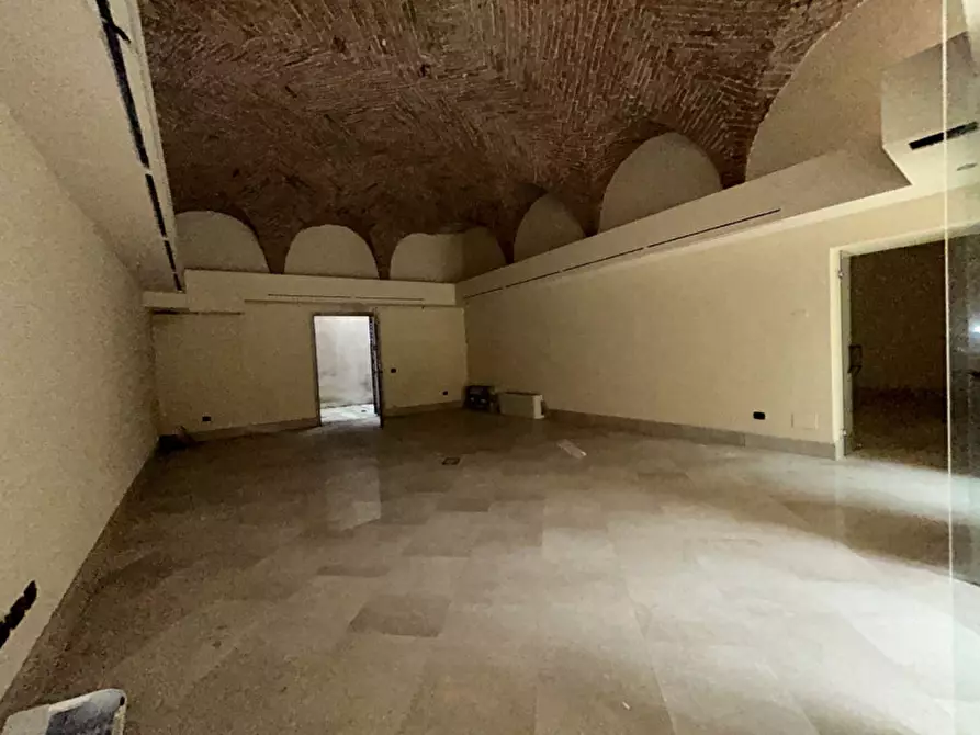 Immagine 12 di Negozio in vendita  in Corso Garibaldi 26 a Brescia