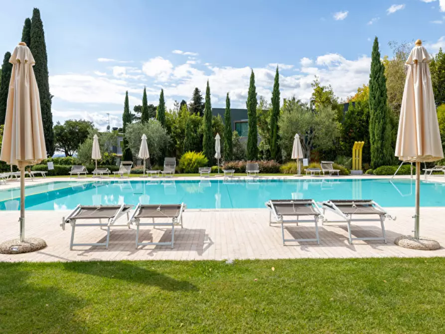 Immagine 2 di Appartamento in vendita  in Viale Ugo Foscolo 134 a Toscolano-Maderno