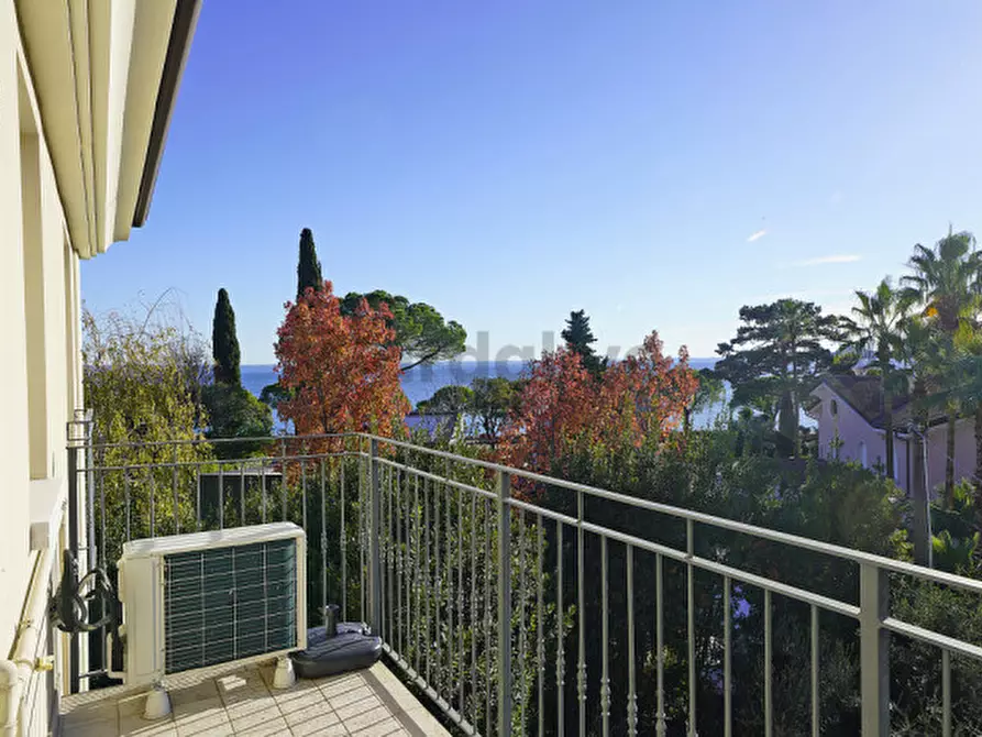 Immagine 3 di Appartamento in vendita  in Viale Ugo Foscolo 134 a Toscolano-Maderno