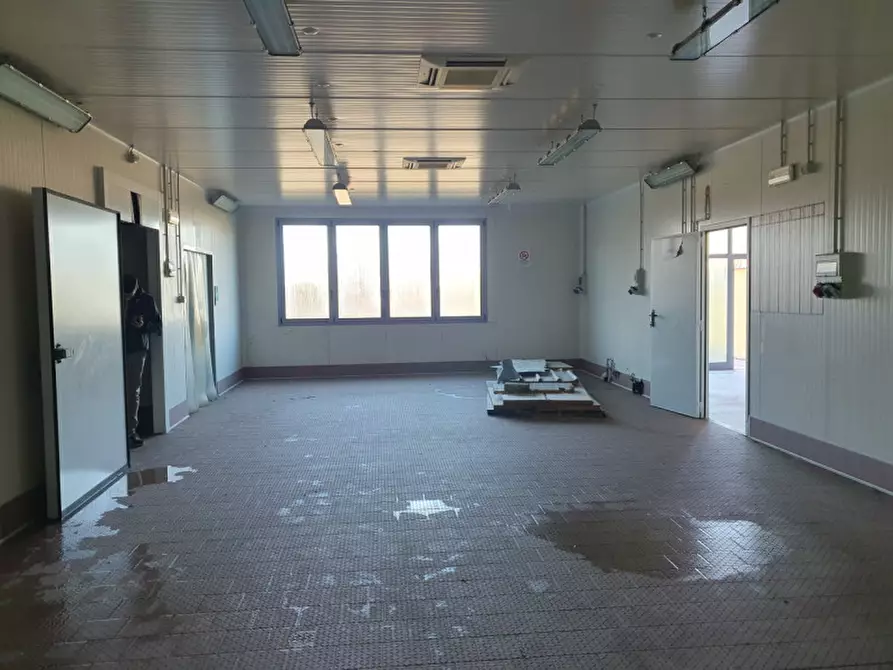 Immagine 7 di Laboratorio in vendita  in Via Rovata 13 a Calvisano