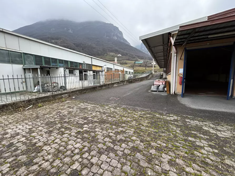 Immagine 6 di Capannone industriale in vendita  in Via Sebino 10 a Zone