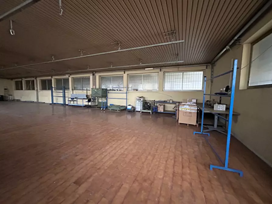 Immagine 8 di Capannone industriale in vendita  in Via Sebino 10 a Zone