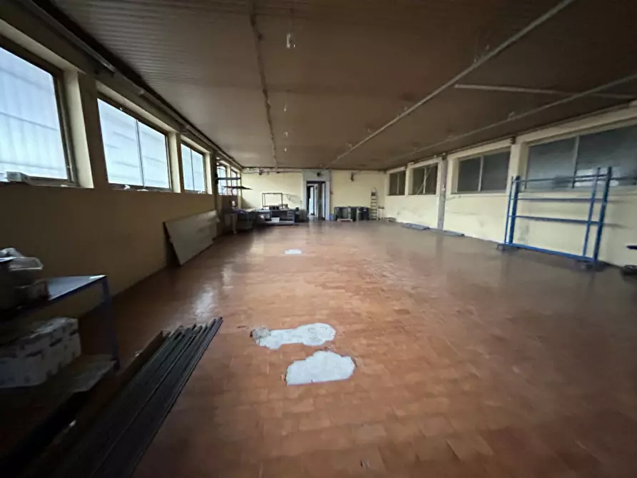 Immagine 9 di Capannone industriale in vendita  in Via Sebino 10 a Zone