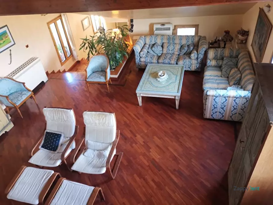 Immagine 5 di Appartamento in affitto  in Via Galliera a Bologna