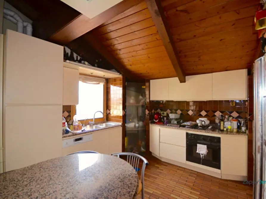 Immagine 7 di Appartamento in affitto  in Via Galliera a Bologna