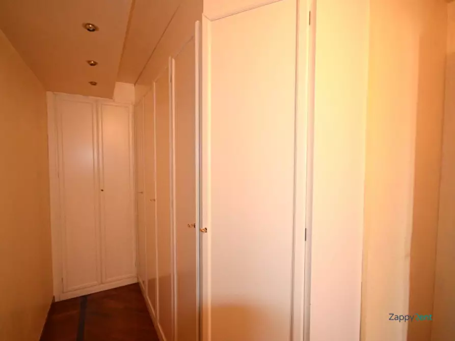 Immagine 12 di Appartamento in affitto  in Via Galliera a Bologna