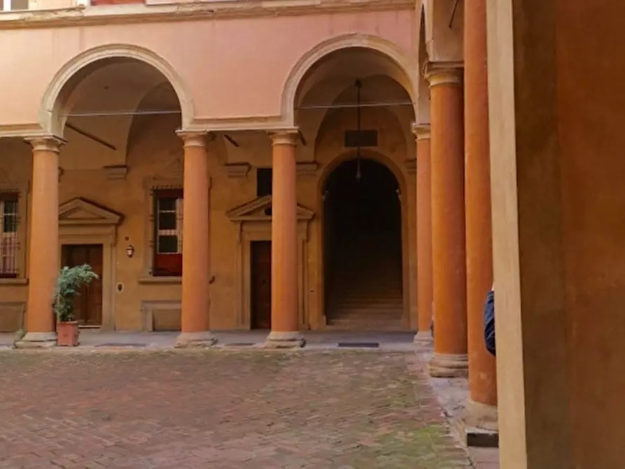 Immagine 18 di Appartamento in affitto  in Via Galliera a Bologna