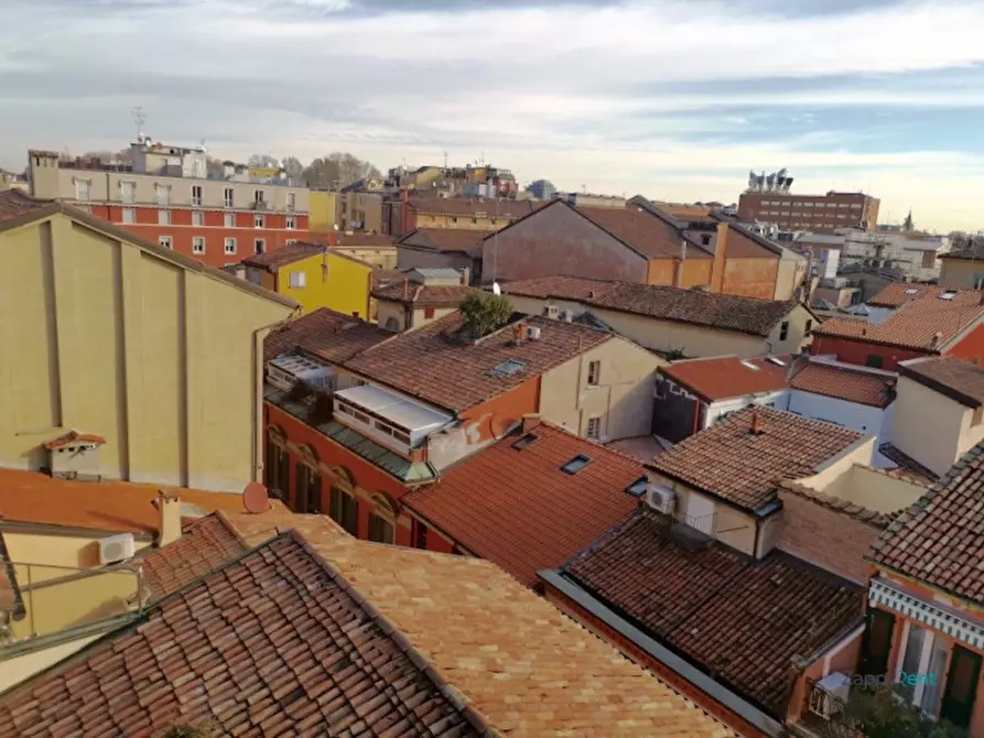 Immagine 19 di Appartamento in affitto  in Via Galliera a Bologna