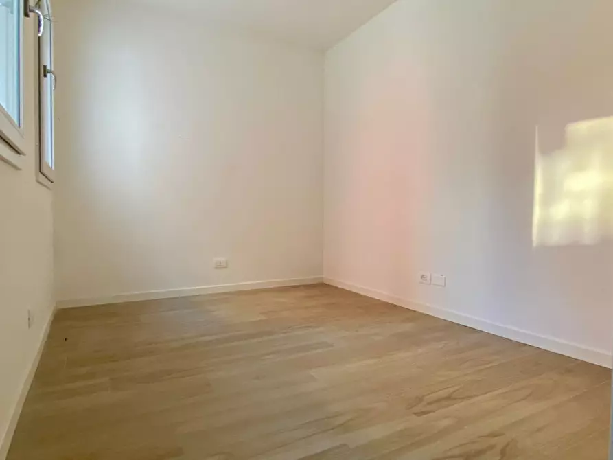 Immagine 11 di Appartamento in vendita  in Via Nino Bixio, 49 a Vicenza