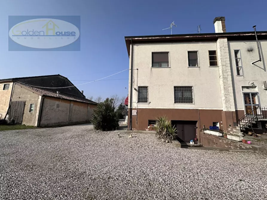 Immagine 26 di Casa bifamiliare in vendita  in Viale Zenzalino 65/1 a Argenta