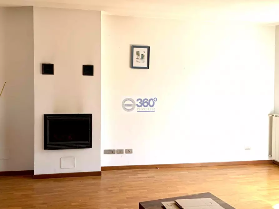 Immagine 9 di Appartamento in vendita  in Via della Sorgente n.7 a Corte Franca