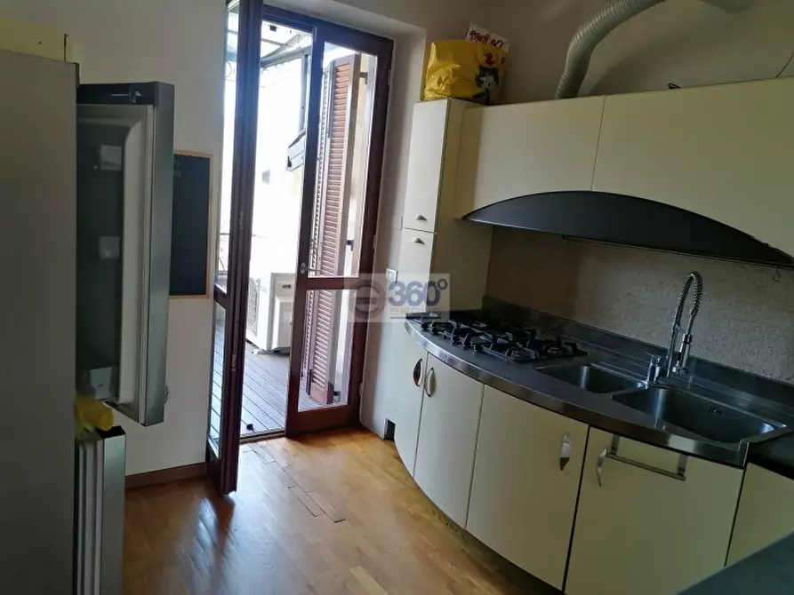 Immagine 9 di Appartamento in vendita  in Via della Sorgente n.7 a Corte Franca