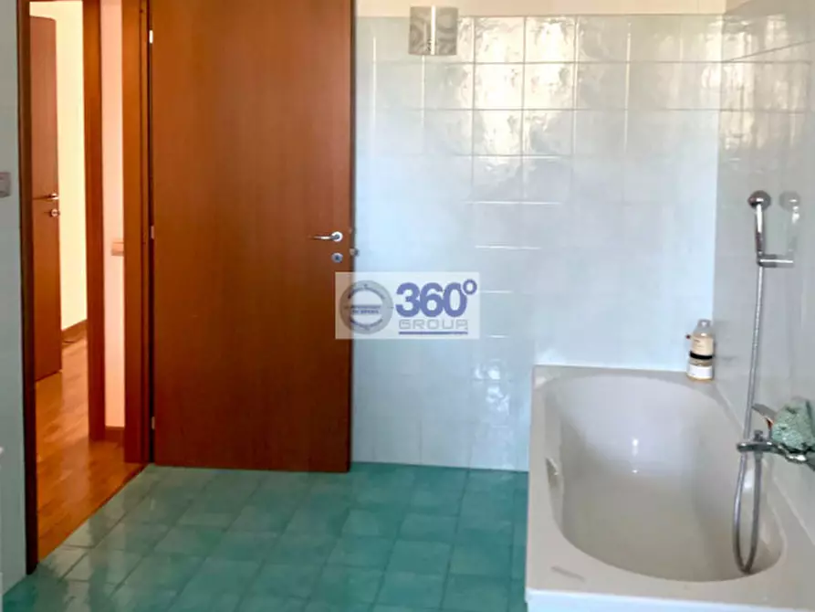 Immagine 16 di Appartamento in vendita  in Via della Sorgente a Corte Franca