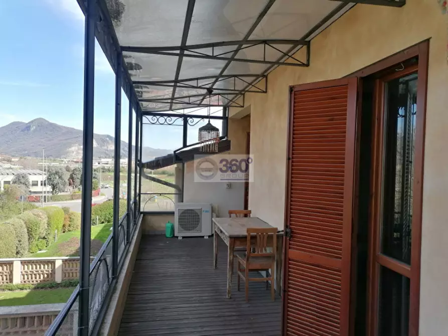 Immagine 31 di Appartamento in vendita  in Via della Sorgente a Corte Franca