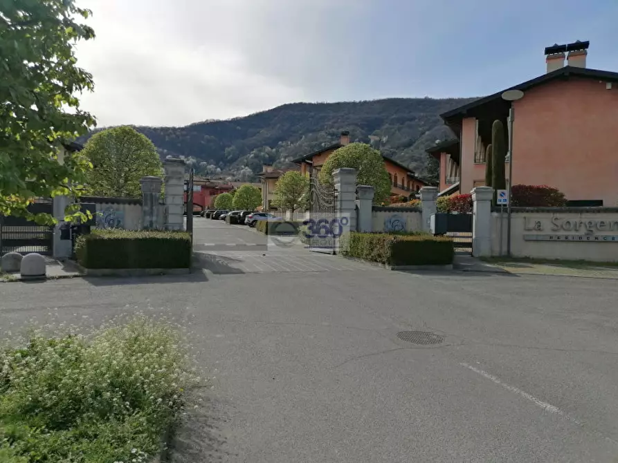 Immagine 32 di Appartamento in vendita  in Via della Sorgente a Corte Franca