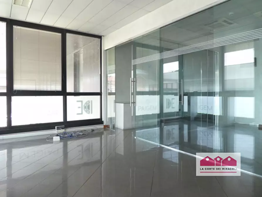 Immagine 4 di Ufficio in vendita  in Via Vecchia Ferriera a Vicenza