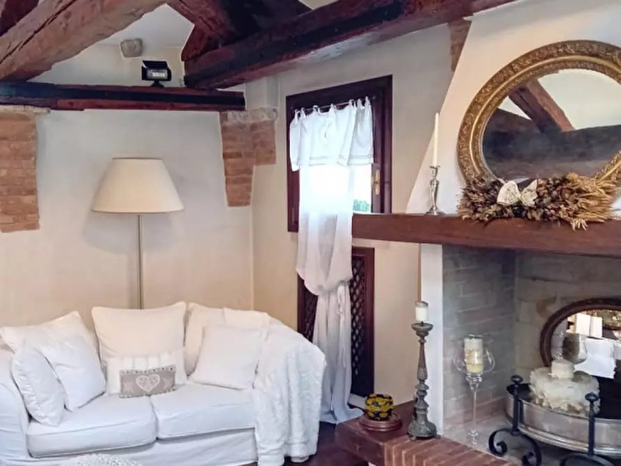 Immagine 5 di Appartamento in vendita  in santa croce a Venezia