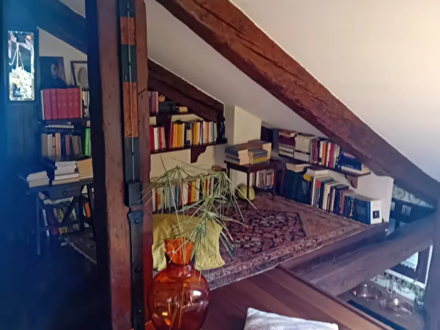 Immagine 11 di Appartamento in vendita  in santa croce a Venezia