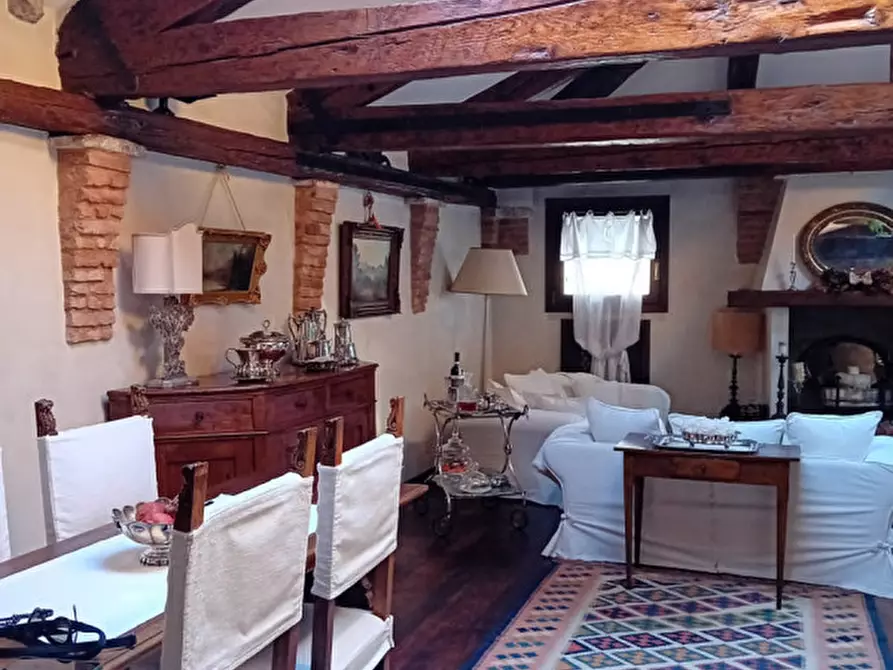 Immagine 14 di Appartamento in vendita  in santa croce a Venezia