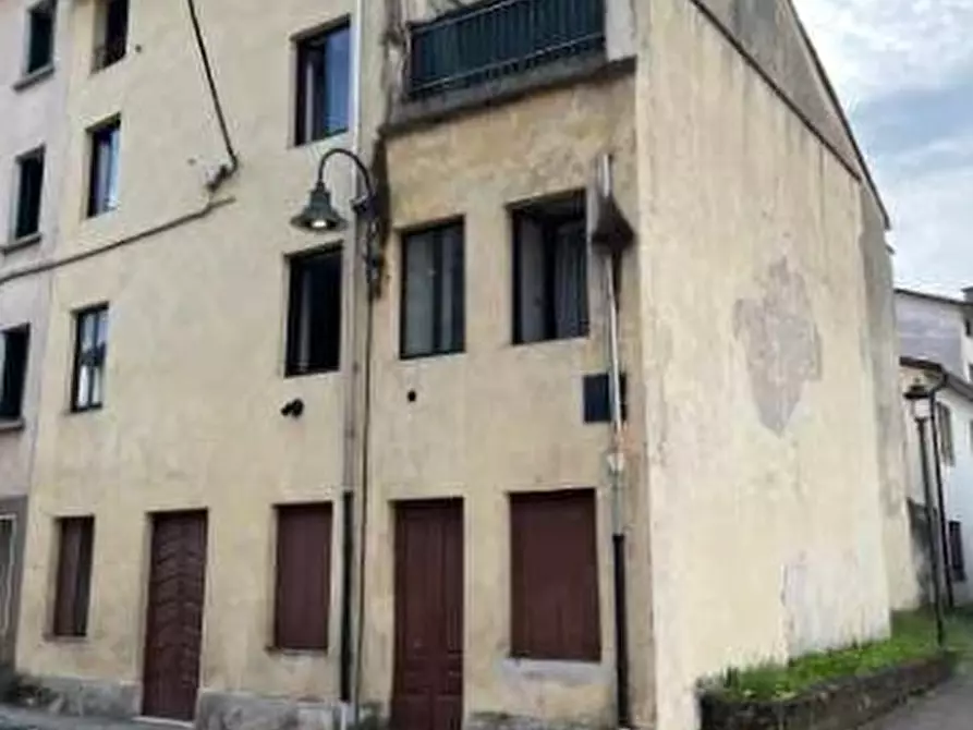 Immagine 1 di Villetta a schiera in vendita  in VIA GUGLIELMO MARCONI 33 a Torrebelvicino