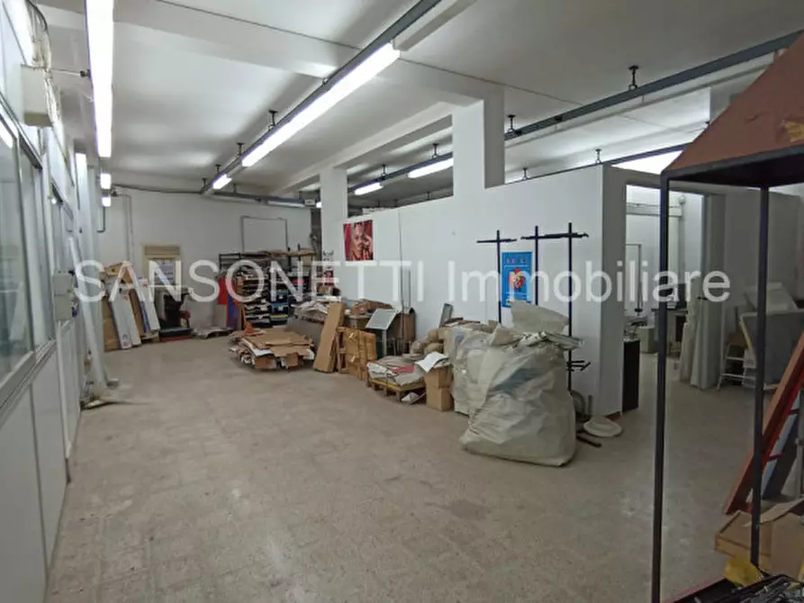 Immagine 5 di Laboratorio in vendita  in MLAIN a Fasano