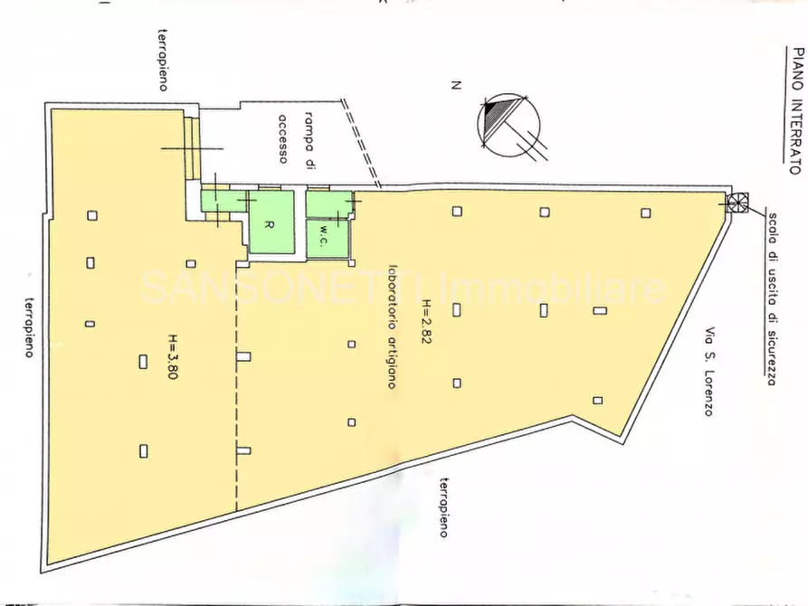 Immagine 23 di Laboratorio in vendita  in MLAIN a Fasano