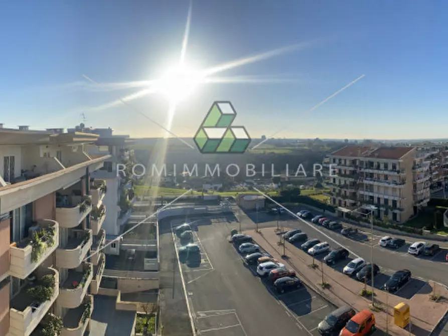 Immagine 5 di Negozio in affitto  in Via Andrea Lavezzolo a Roma