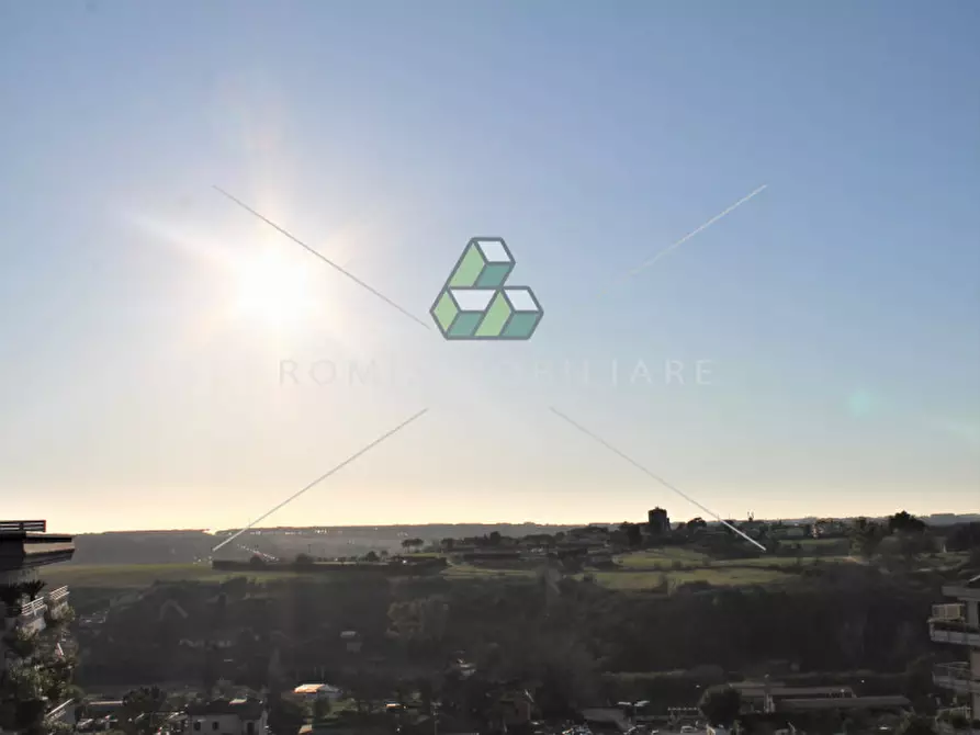 Immagine 9 di Negozio in affitto  in Via Andrea Lavezzolo a Roma