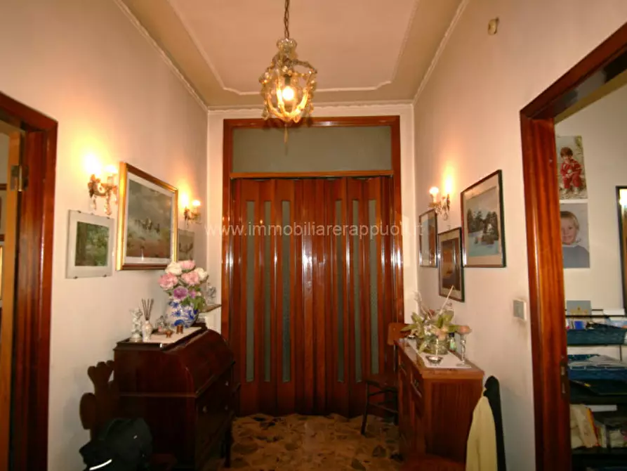 Immagine 5 di Appartamento in vendita  a Sinalunga