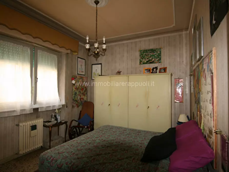 Immagine 10 di Appartamento in vendita  a Sinalunga