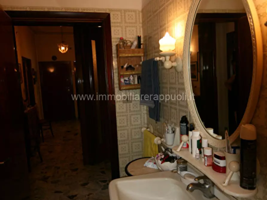 Immagine 18 di Appartamento in vendita  a Sinalunga