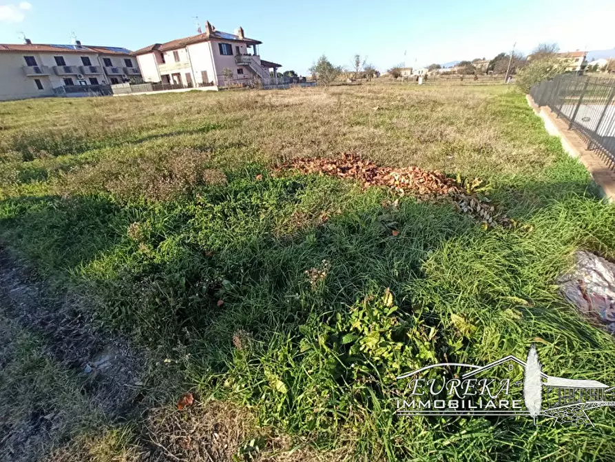 Immagine 2 di Terreno in vendita  in VIA ROMA 152 a Castiglione Del Lago